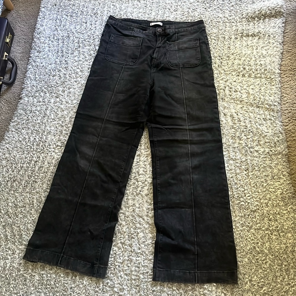 Black Wide-Leg Jeans